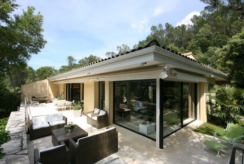 vente villa uzes