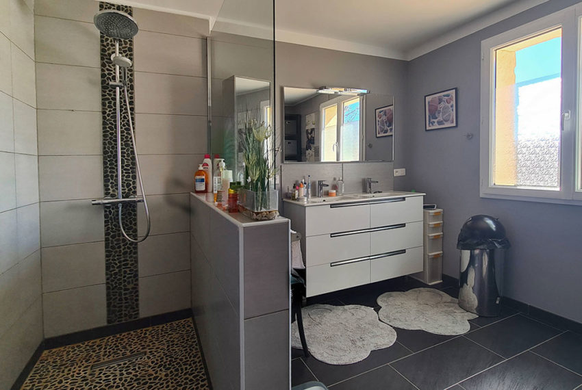 vente maison uzes
