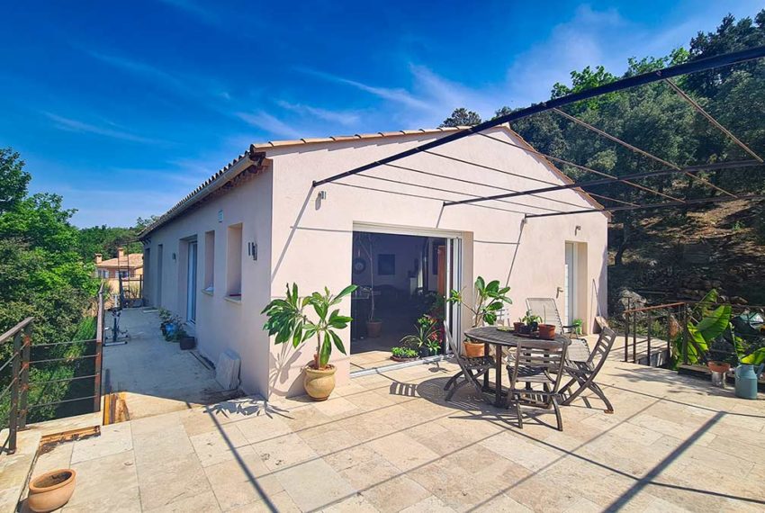 vente villa uzes