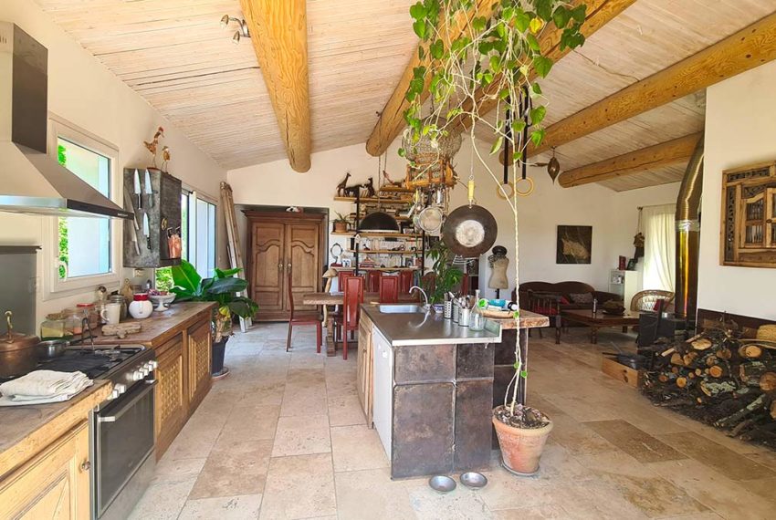vente villa uzes