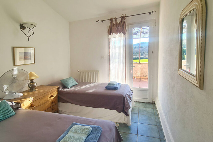 vente villa uzes