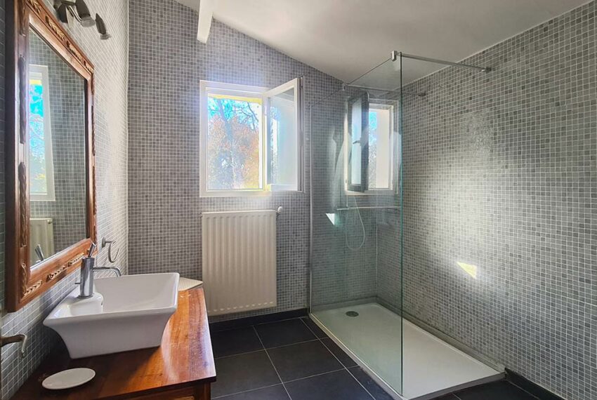 vente villa uzes