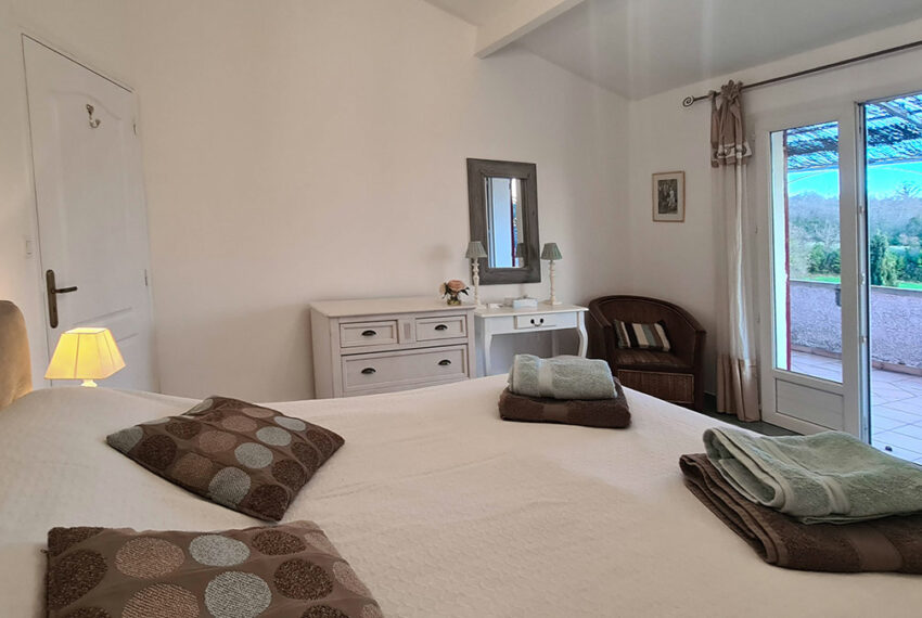 vente villa uzes