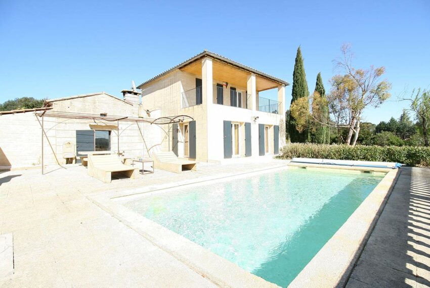 maison pierre piscine