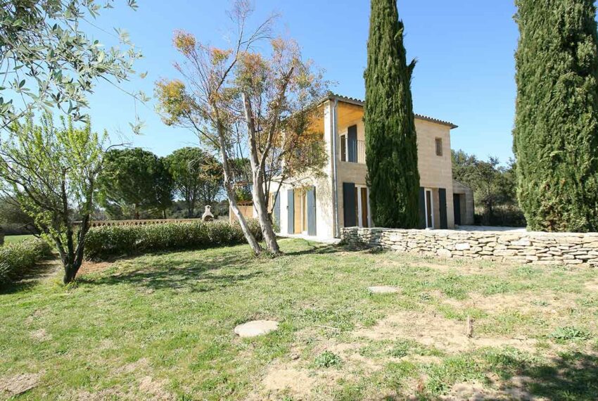 maison pierre piscine