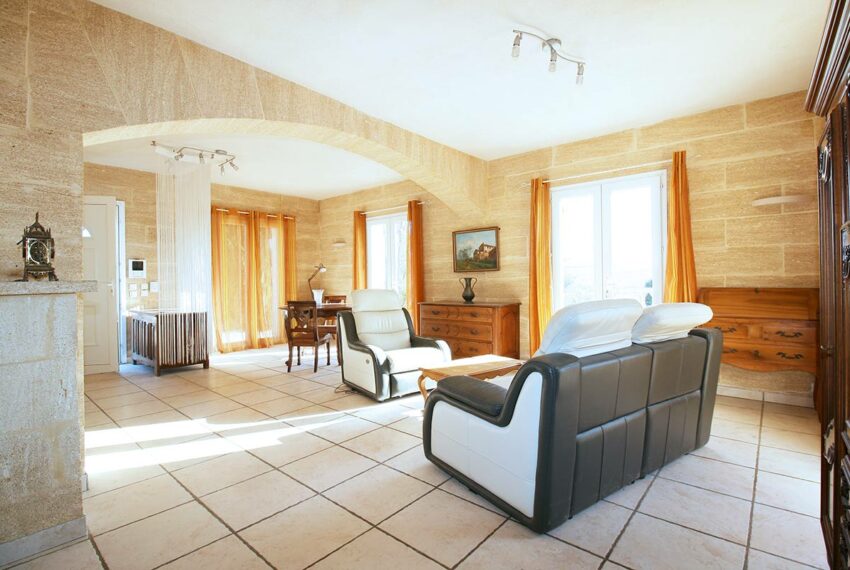 maison pierre piscine