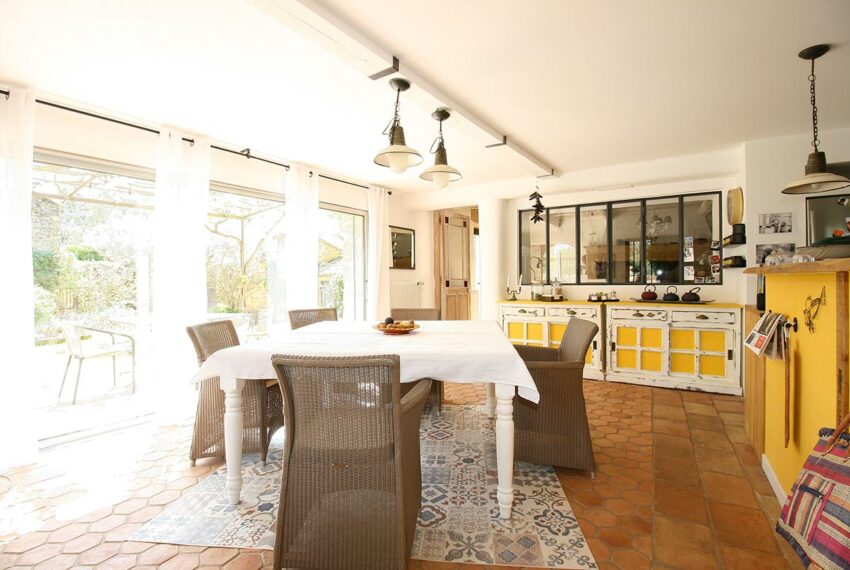mas village uzes