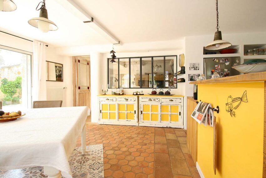 mas village uzes