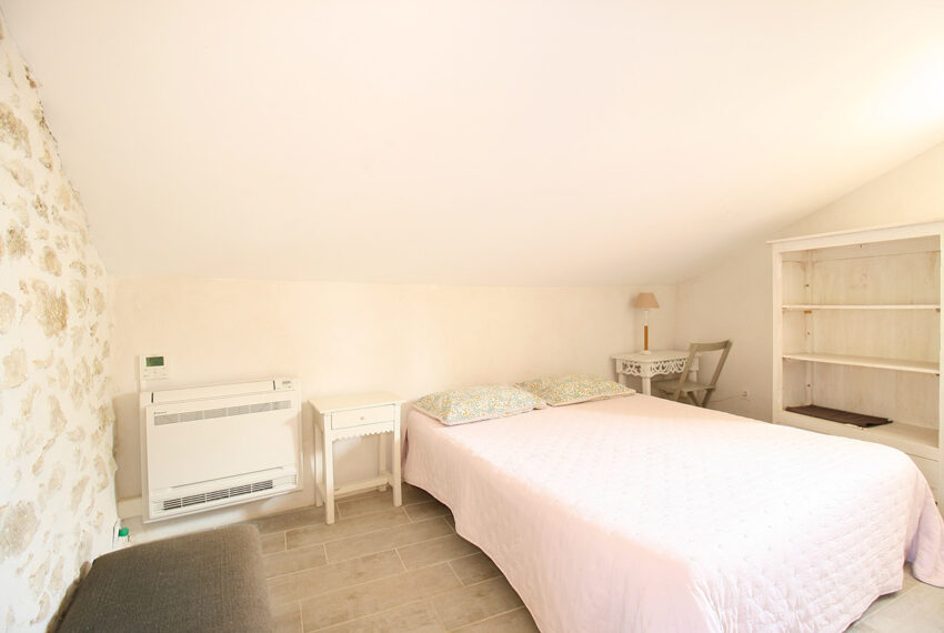 mas village uzes