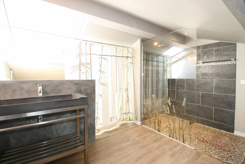 villa volumes uzes