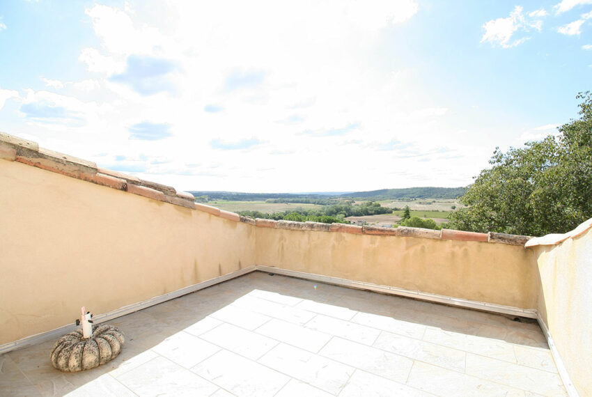 maison village terrasse