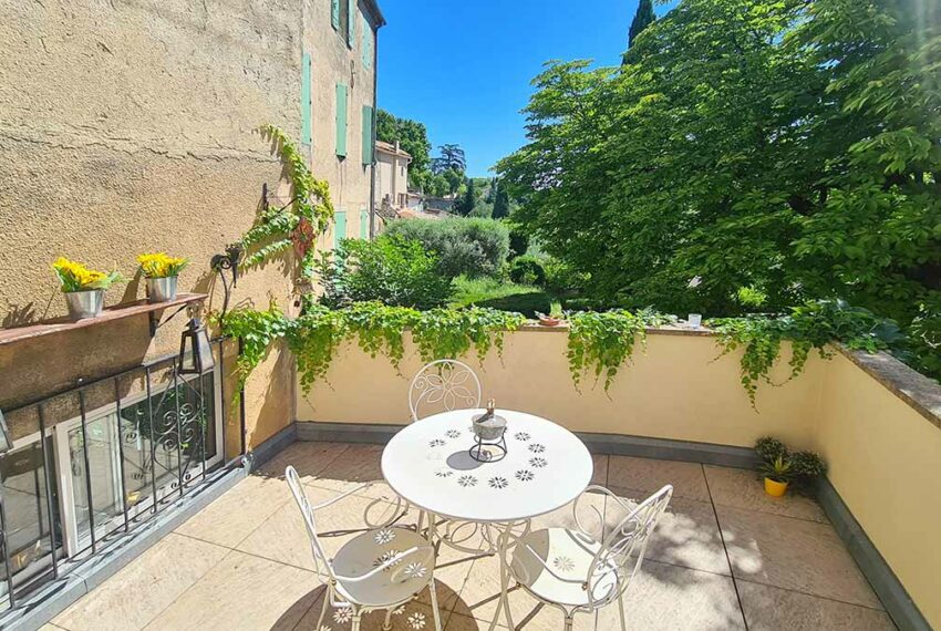 appartement terrasse uzes