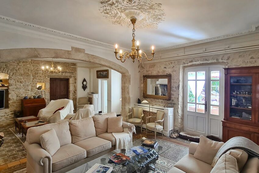 vente maison maitre uzes