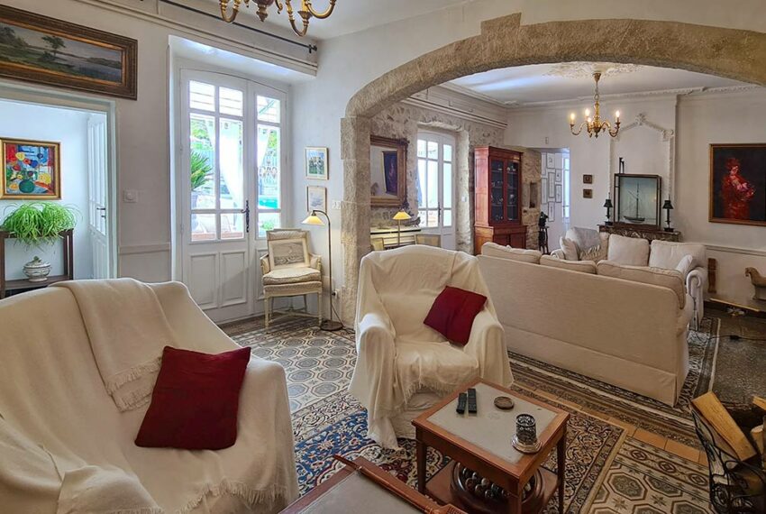 vente maison maitre uzes